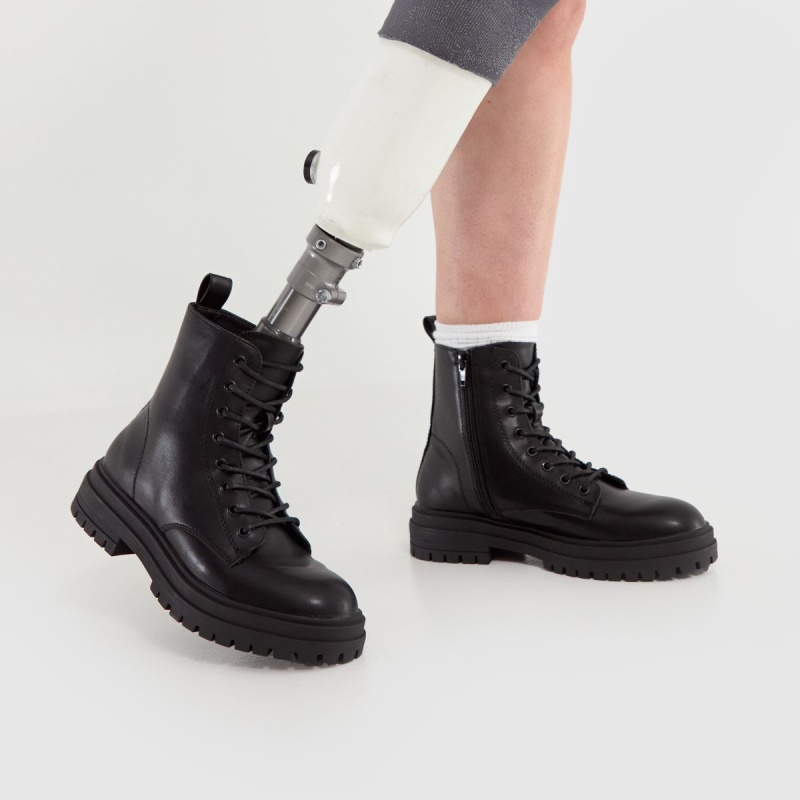 Botas Negras Con Cordones De Acacia Schuh Dr.martens Botas