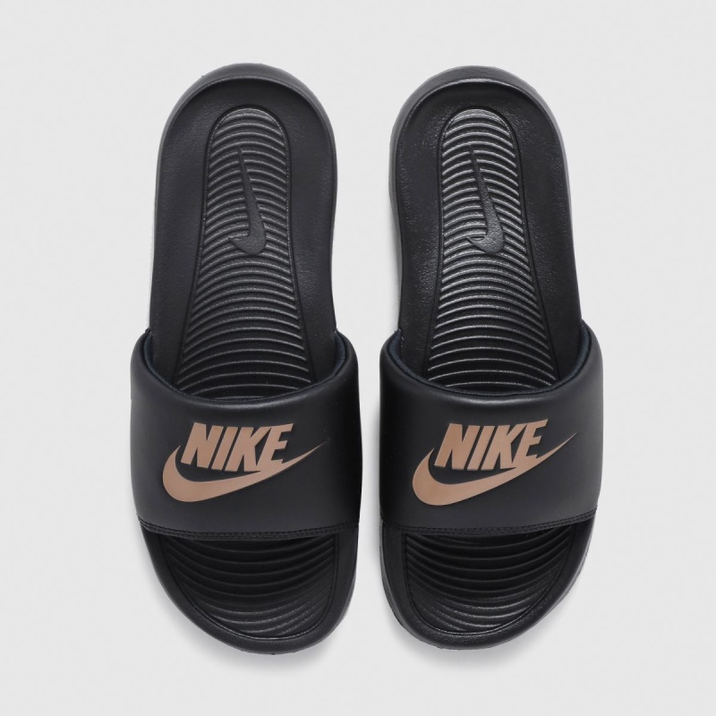 Dr.martens Botas Nike Victori One Sandals Black