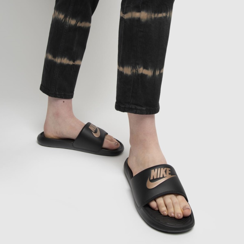 Dr.martens Botas Nike Victori One Sandals Black