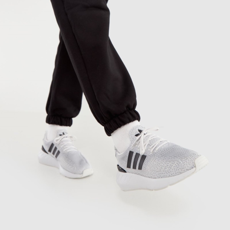Dr.martens Botas Adidas Swift Run 22 Trainers Blanco-negro