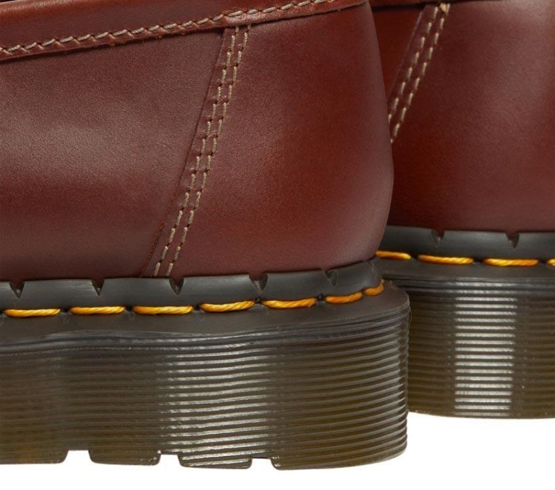 Mocasín Con Borlas Adrian Dr.martens Botas Marrón/negro Abruzzo Wp