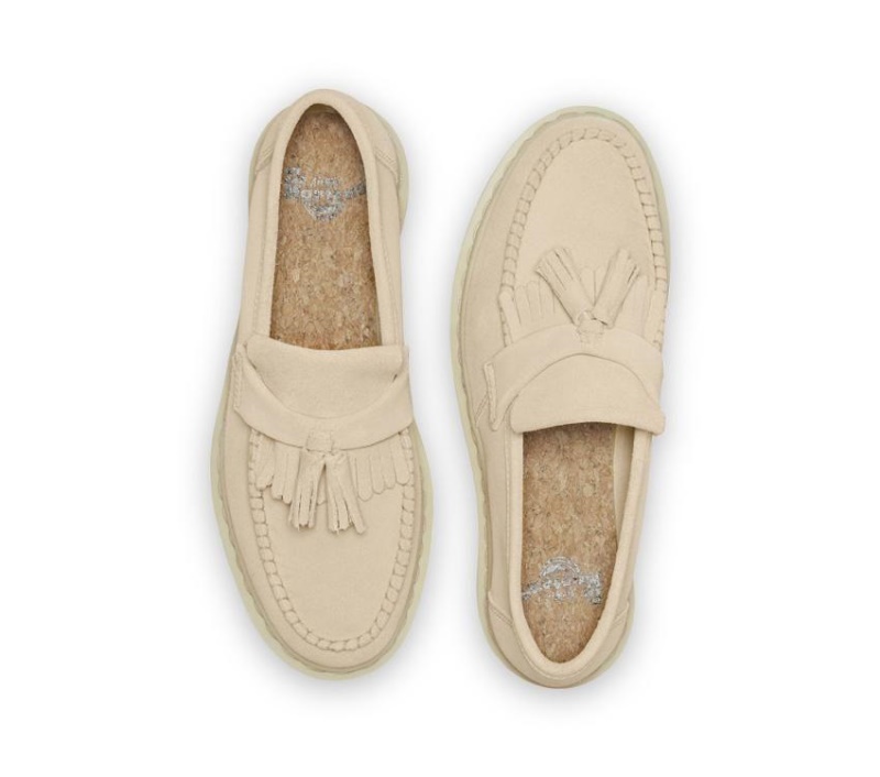 Botas Dr.martens Mocasín Con Borlas Adrian E.h Suede Arena Cálida E.h Suede