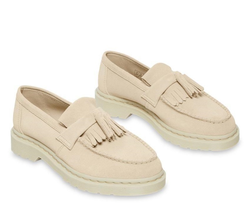 Botas Dr.martens Mocasín Con Borlas Adrian E.h Suede Arena Cálida E.h Suede