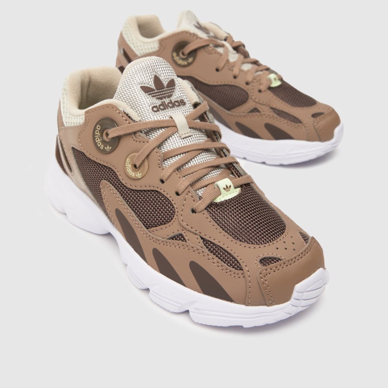 Marrón Adidas Astir Júnior Entrenadores Botas Dr.martens