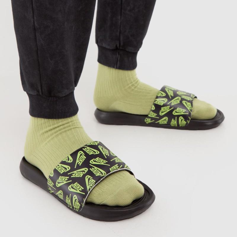 Negro-verde Dr.martens Botas Nike Victori One Sandalias