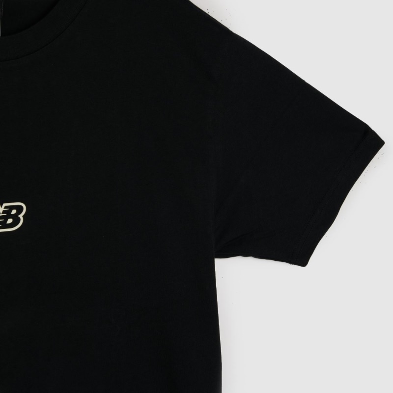 Dr.martens Botas Negras New Balance Essentials Camiseta Gráfica