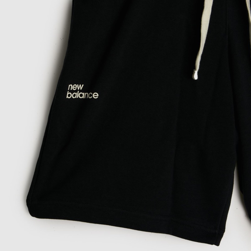 New Balance Essentials Pantalones Cortos De Forro Polar Dr. Martens Botas Negro